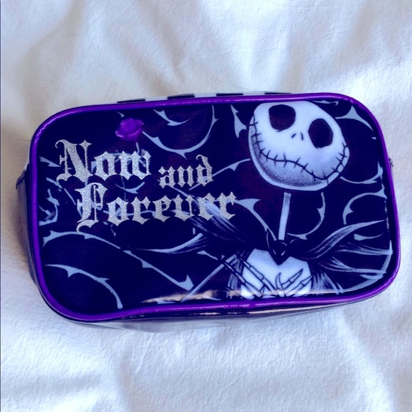 2 Items Hat & Bag Nightmare Before Christmas Jack Sally Cosmetic Zip Case Knit - Picture 4 of 10